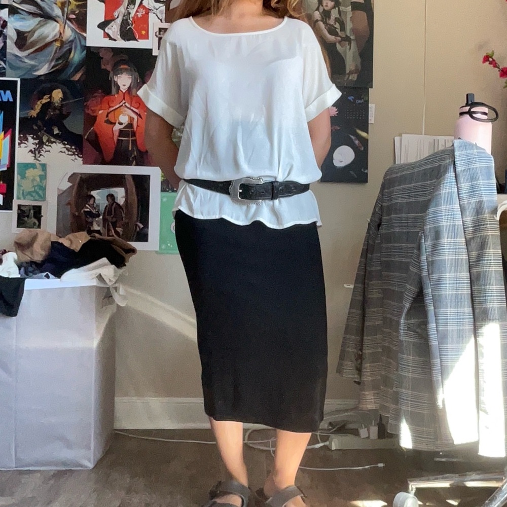 Ribbed Stretchy Midi Skirt